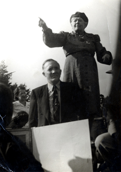 "Mother Bloor [Ella Reeve Bloor] speaking at a picnic in Akron, Ohio, 1942"
