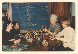 Dorothy Wrinch with students at Smith College, 1965-1966