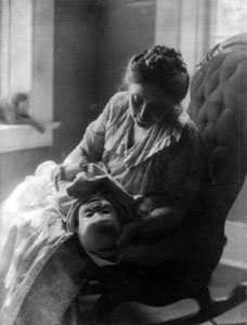 Lola Maverick (Lloyd) with her first child, Jessie Lloyd, 1897