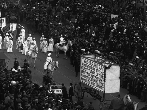 The day before Woodrow Wilson’s 1913 inauguration, thousands of women paraded in Washington, D.C., to demand nationwide suffrage.
