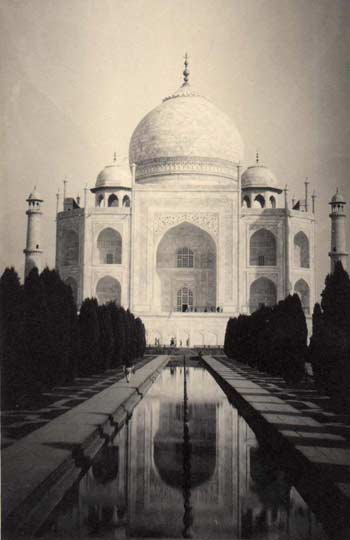 India: Taj Majal, Agra. Design inlaid in pietra dura.