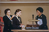 Kate Webster placing the Sophia Smith medal around Ginsburg’s neck.