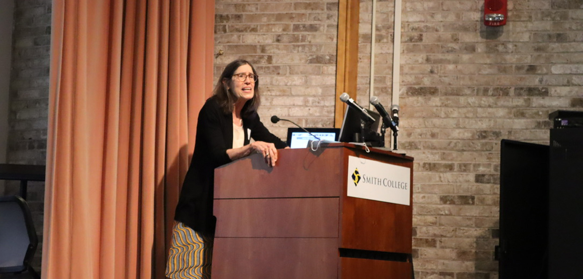 Guest speaker Elizabeth Spelke, Harvard University, presents on the legacy of Eleanor Gibson ’31.