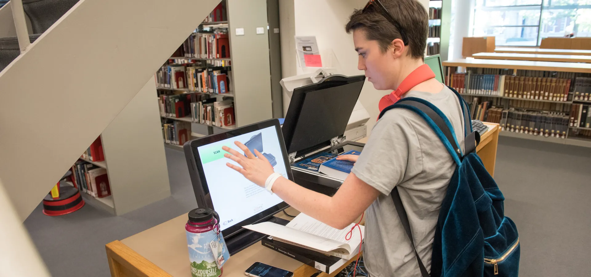 Student using scanner in Hillyer Art Library