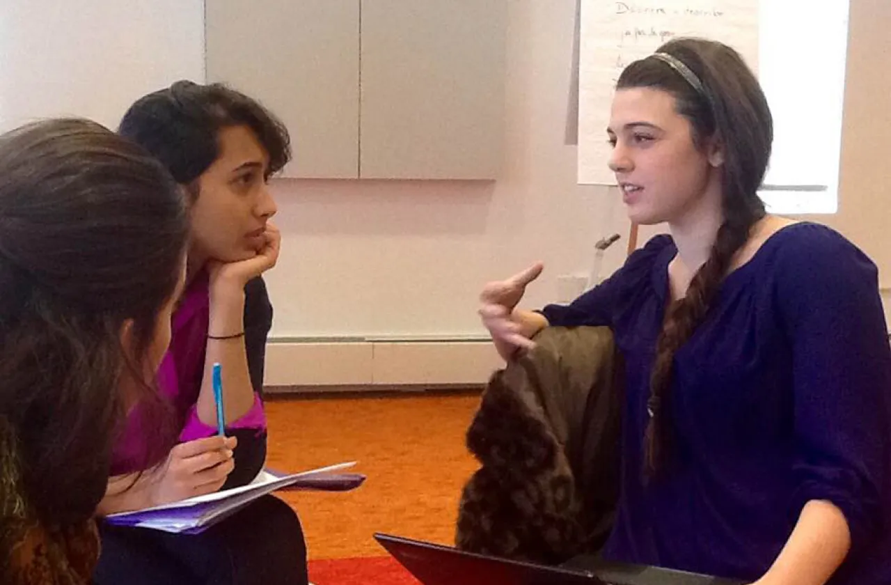 Smith students (from left) Molly Kover '17, Sadaf Ahmad '17 and Madeline Undis '18 are deep in French conversation during their Interterm class, Speaking (Like the) French. Photo by Dia Roth '15.