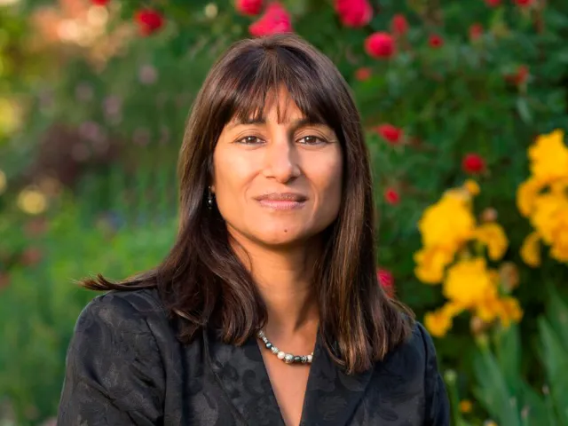 Sarada Krishnan headshot