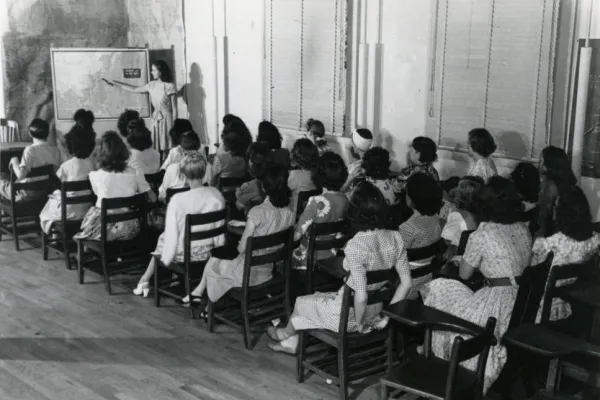 1940s classroom