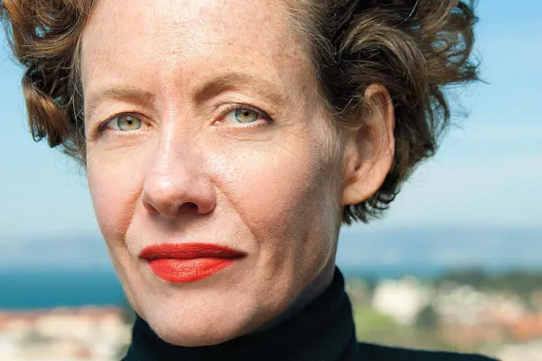 Mary Ellen Hannibal headshot