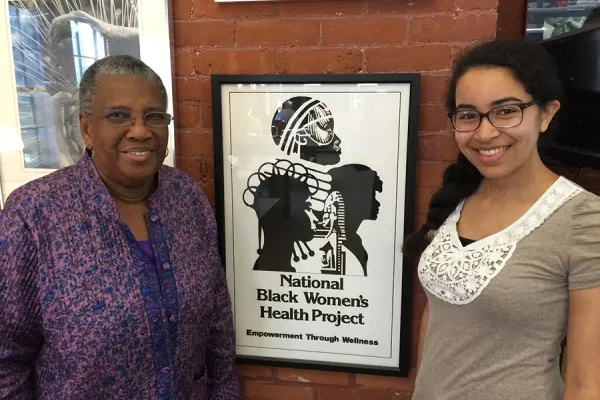 Activist Byllye Avery, founder of the National Black Women's Health Project, and Alicia Bowling '17 at Smith's women's history archives, the centerpiece of the college's new MOOC.