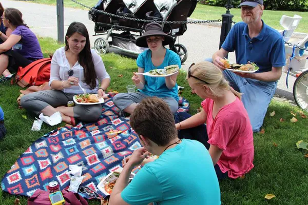 Fun on the lawn at 2014’s All-Employee Picnic.