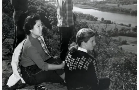 Smith students in 1953 look out over the Connecticut River on Mountain Day
