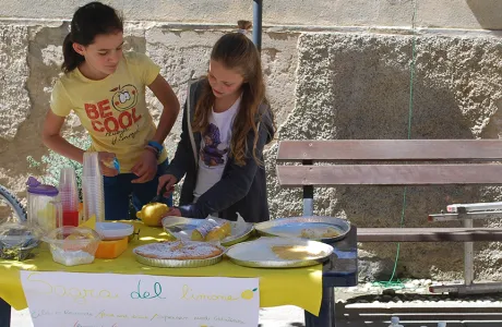 Italian children at a lemonade stand