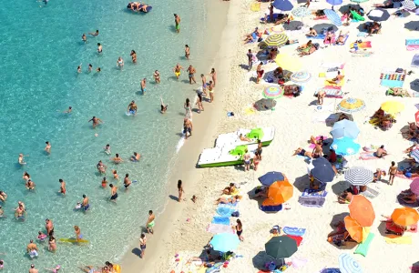 Overhead view of an Italian beach