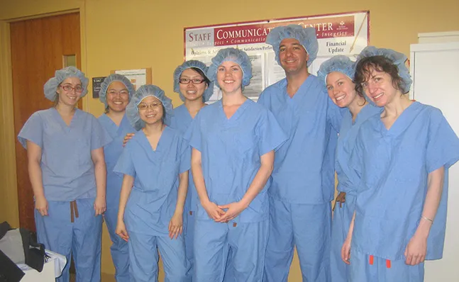 Students on an anesthesia tour